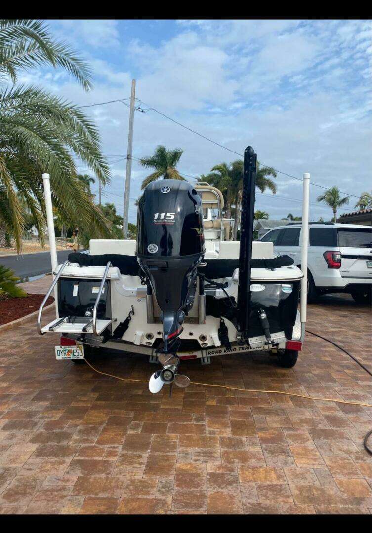 2020 NauticStar 2140 Sport Shallow Bay - Image 2