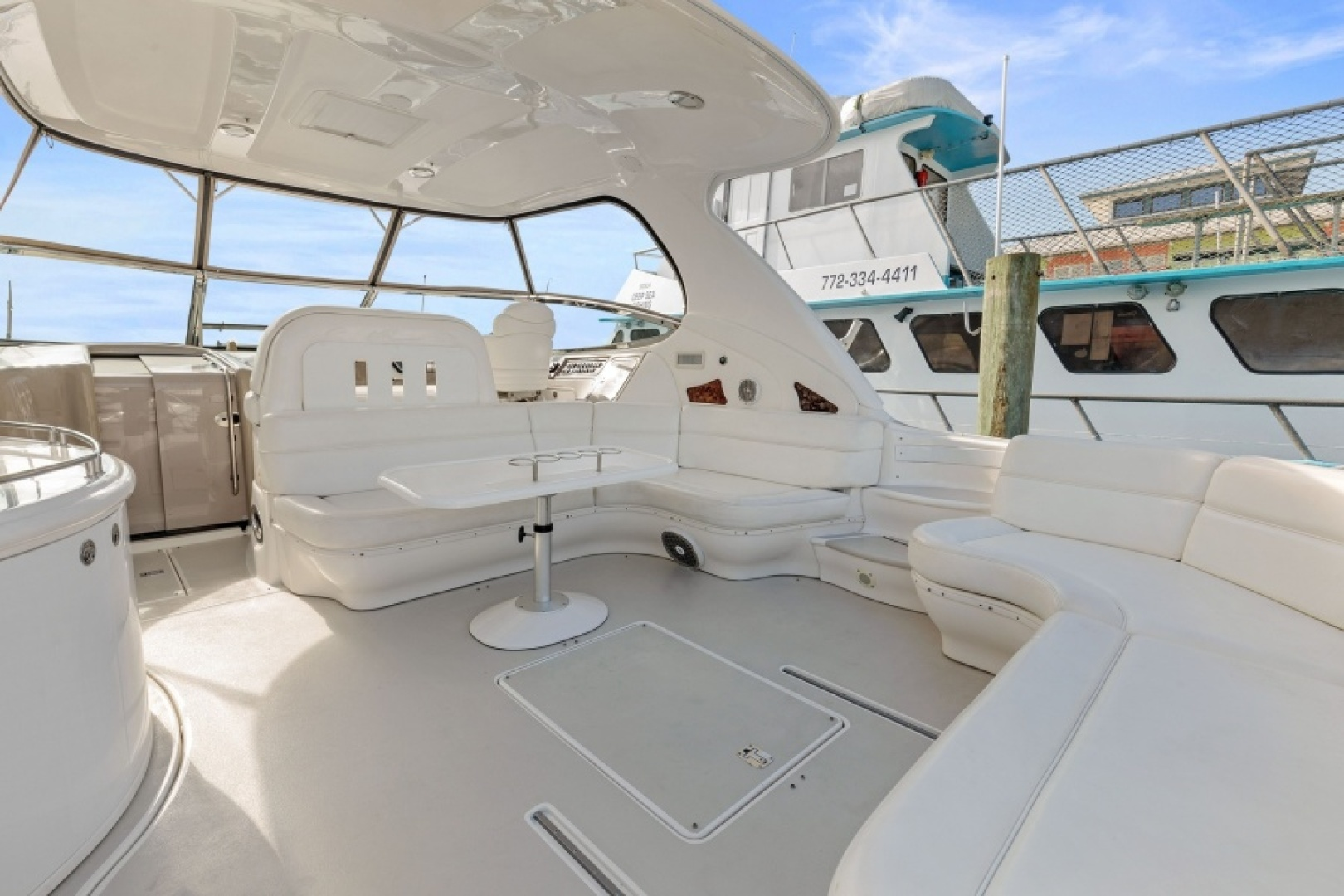 2002 Sea Ray 550 Sundancer - Image 8