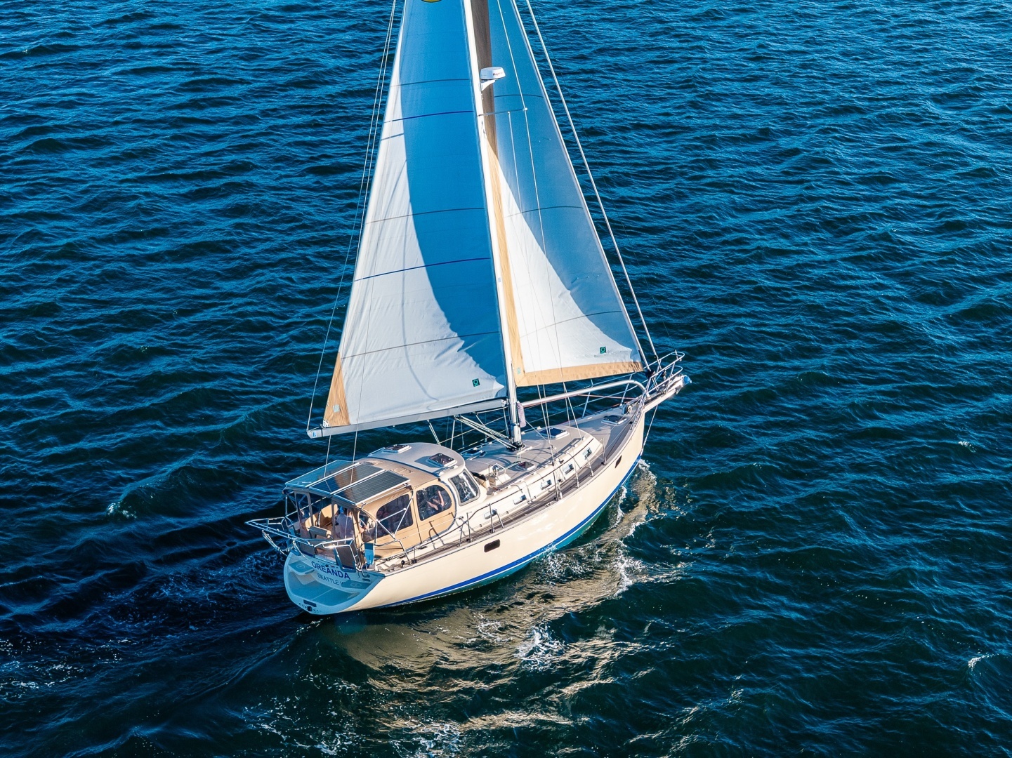 2020 Island Packet 349 - Image 10