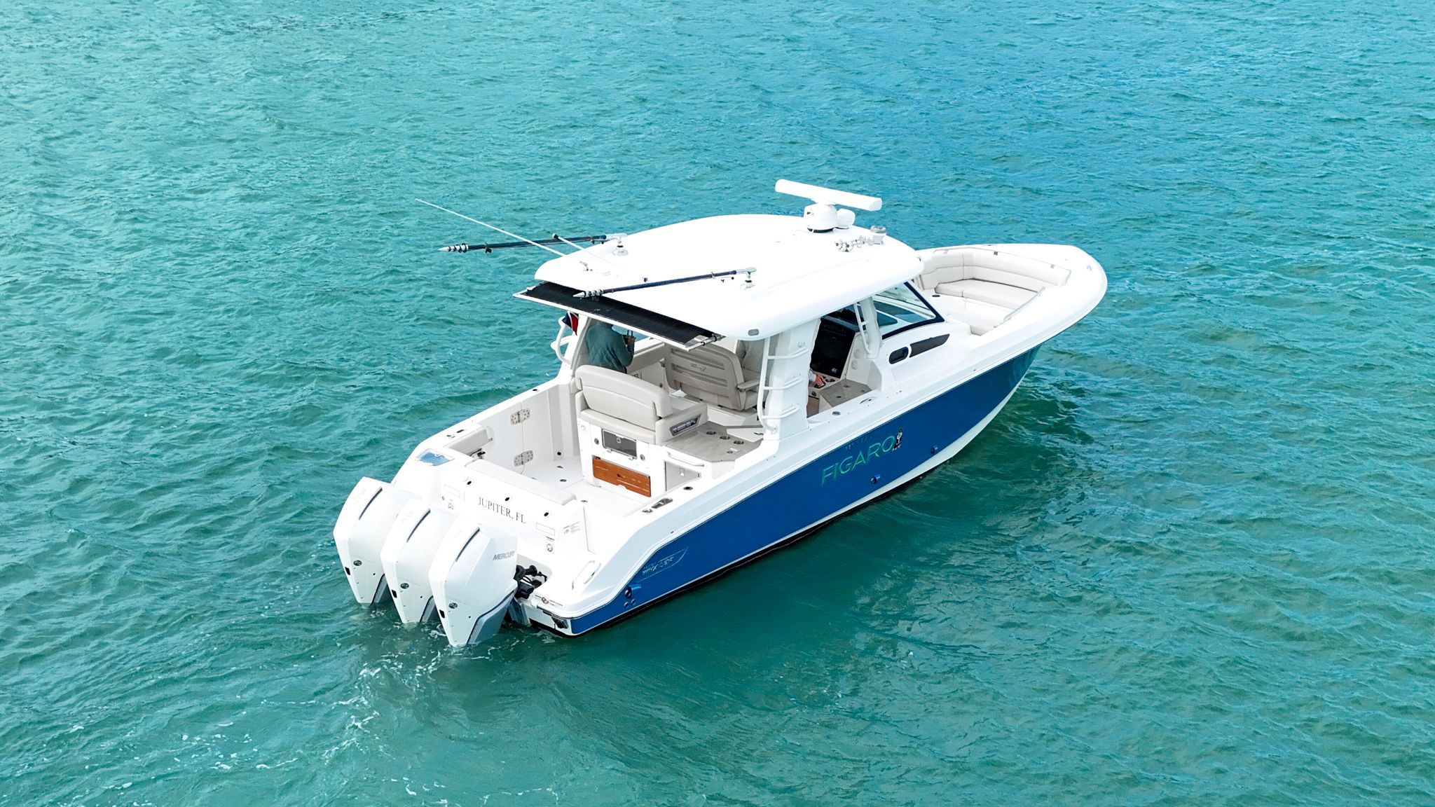 2023 Boston Whaler 350 Realm