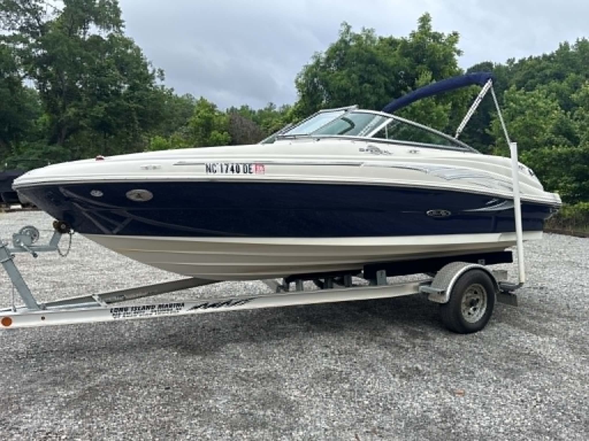 2006 Sea Ray 200 Sundeck - 10