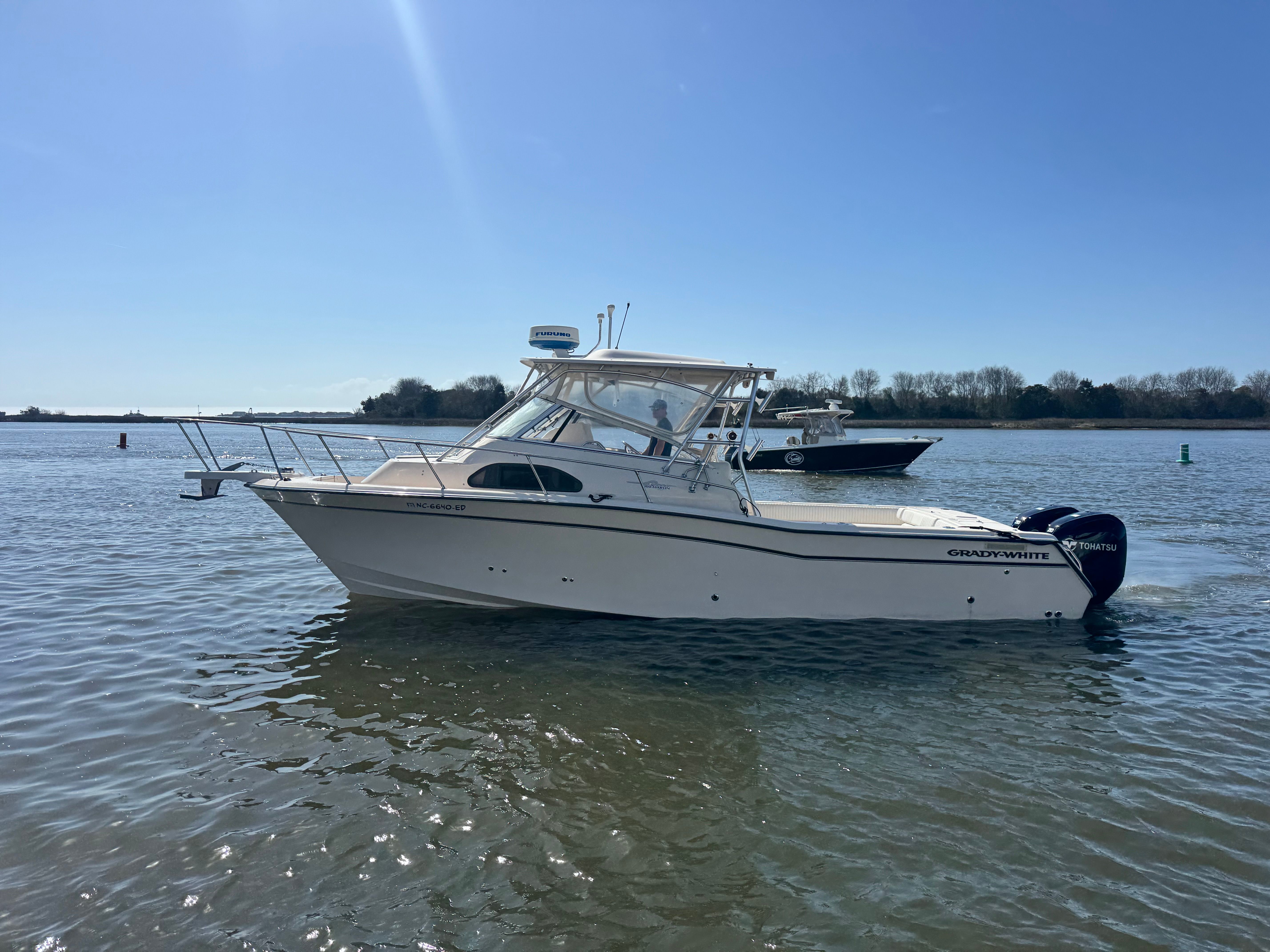2005 Grady-White Marlin 300