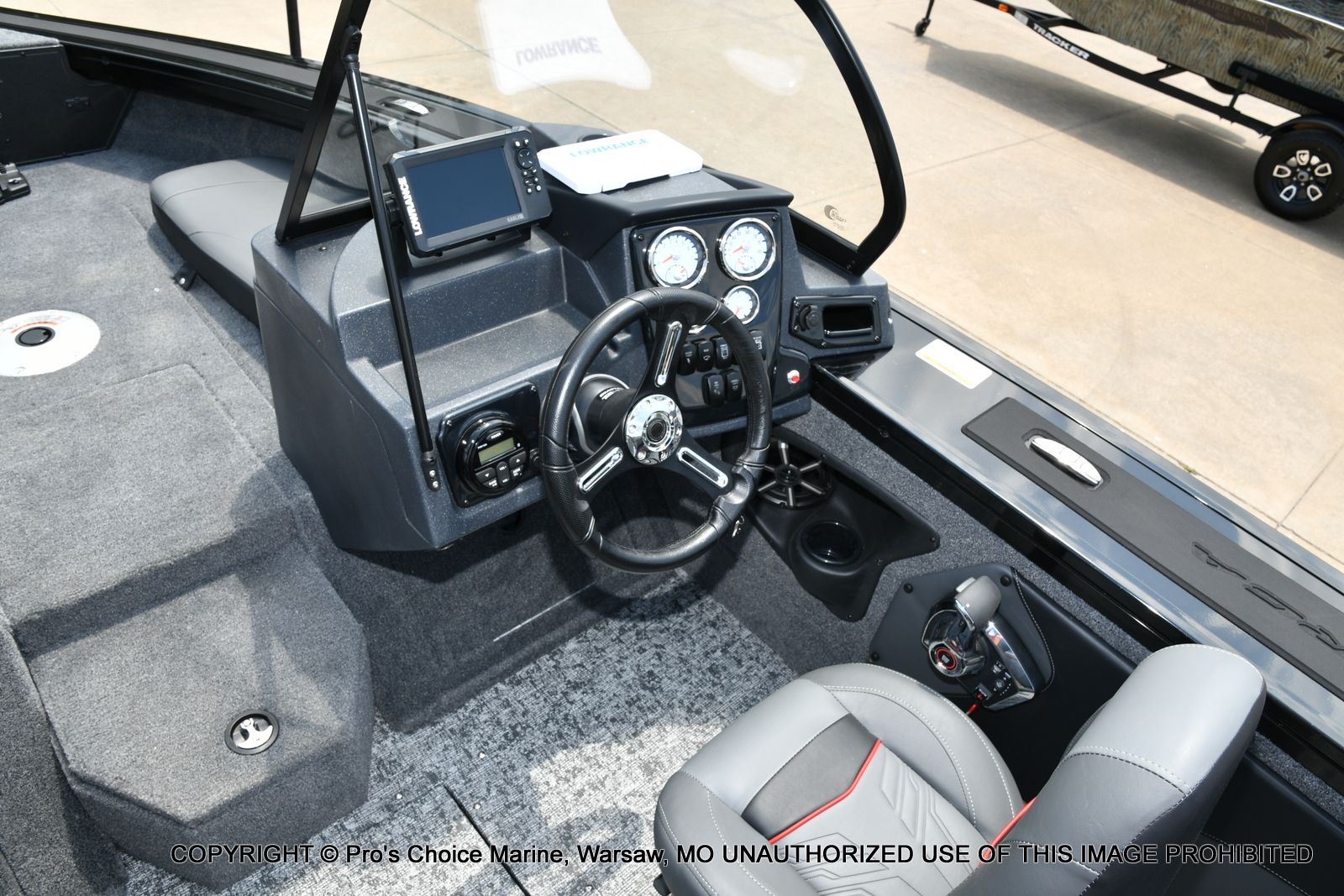 2026 Tracker Targa V-19 Combo - 36