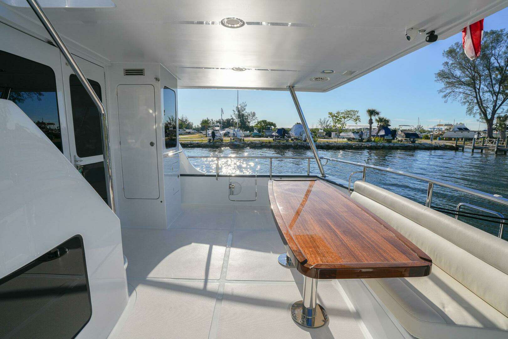 2025 Marlow Explorer 70E-CB - Image 4