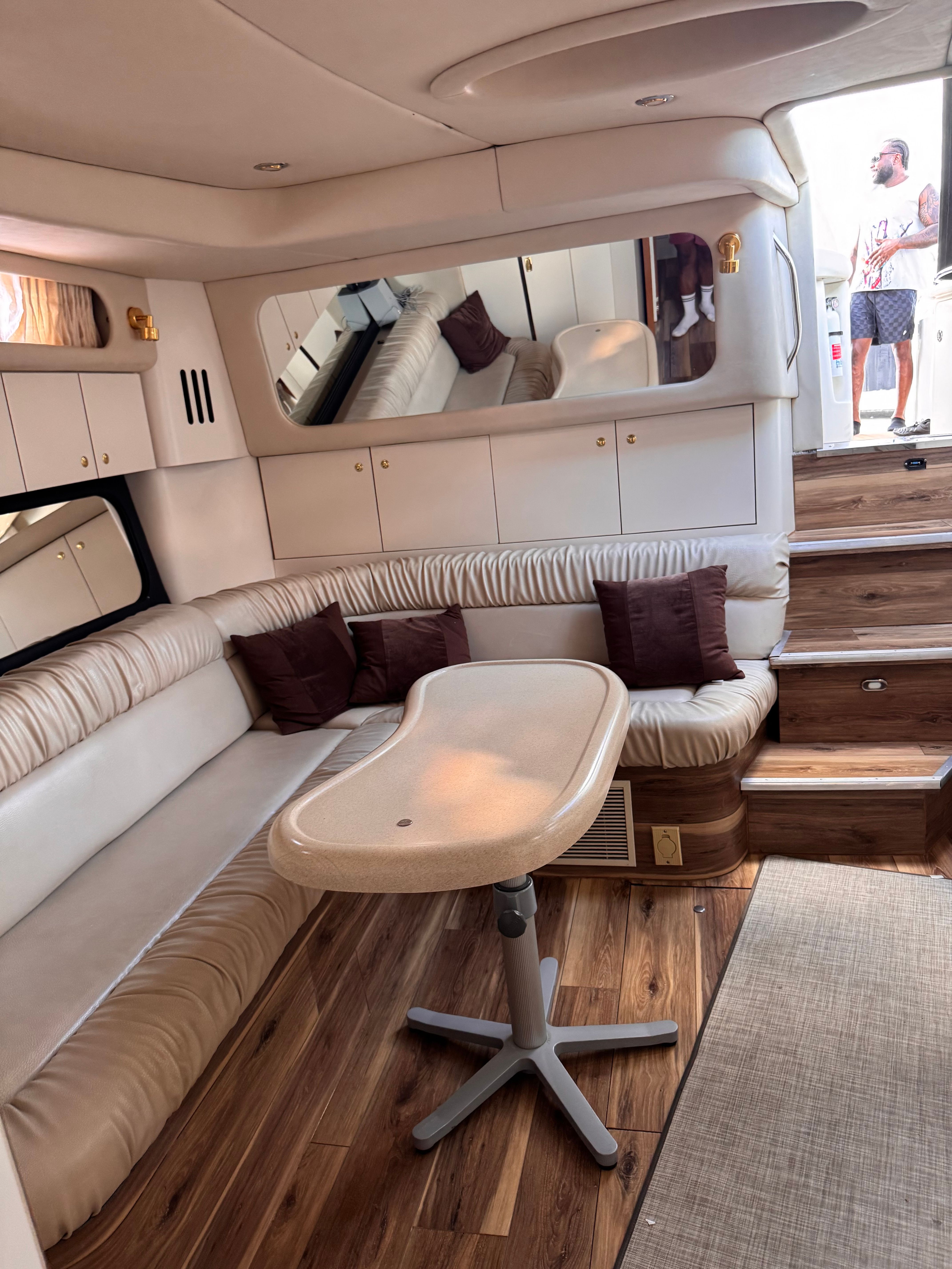1999 Sea Ray 410 Express Cruiser - 12