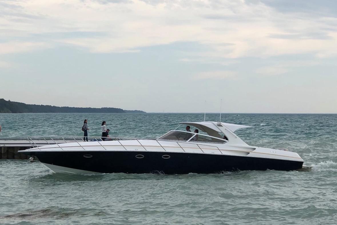 2004 Fountain 48 Express Cruiser
