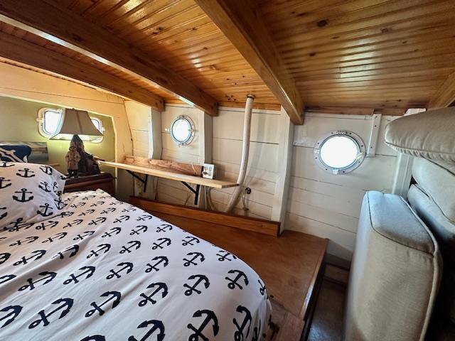 2004 Diesel Duck 38 Trawler - 30