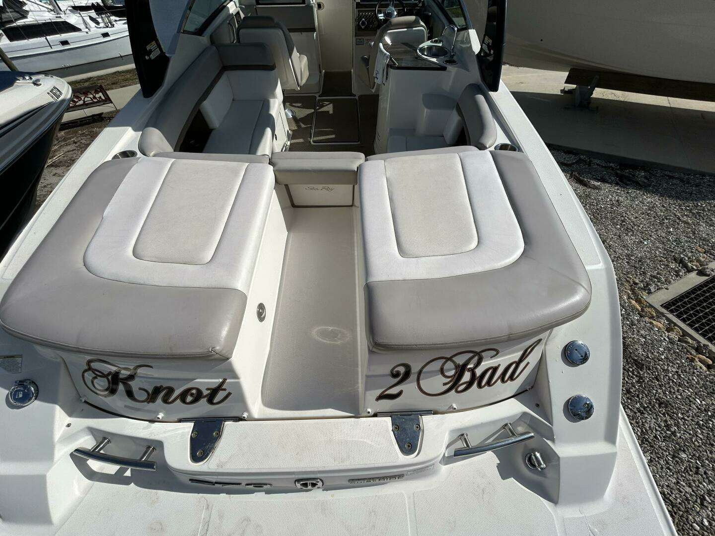 2013 Sea Ray 270 SLX - Image 4