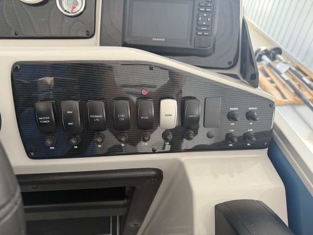 2026 SunCatcher Select 322SL - 23