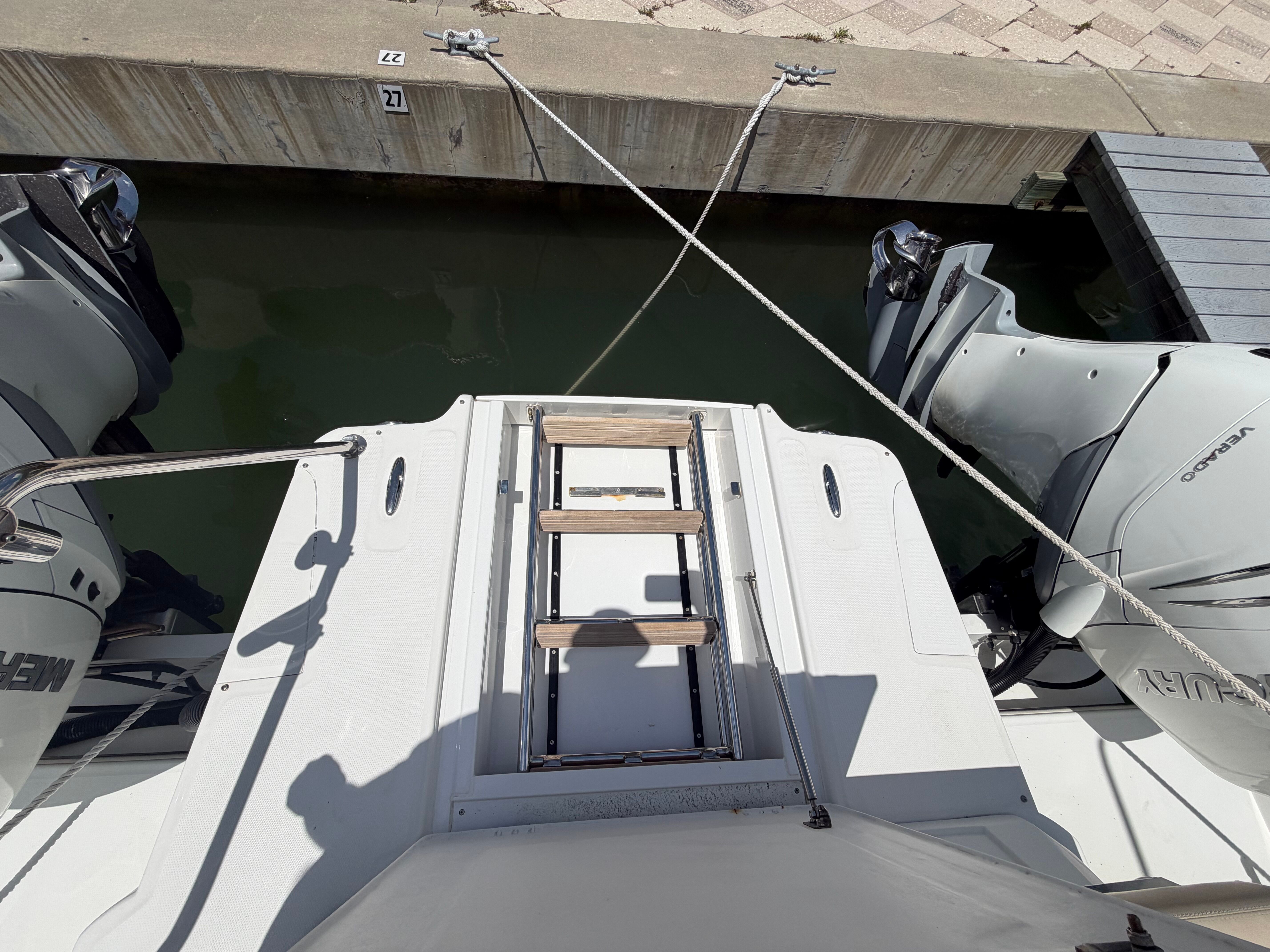 2020 AQUILA 36 SP - Image 8