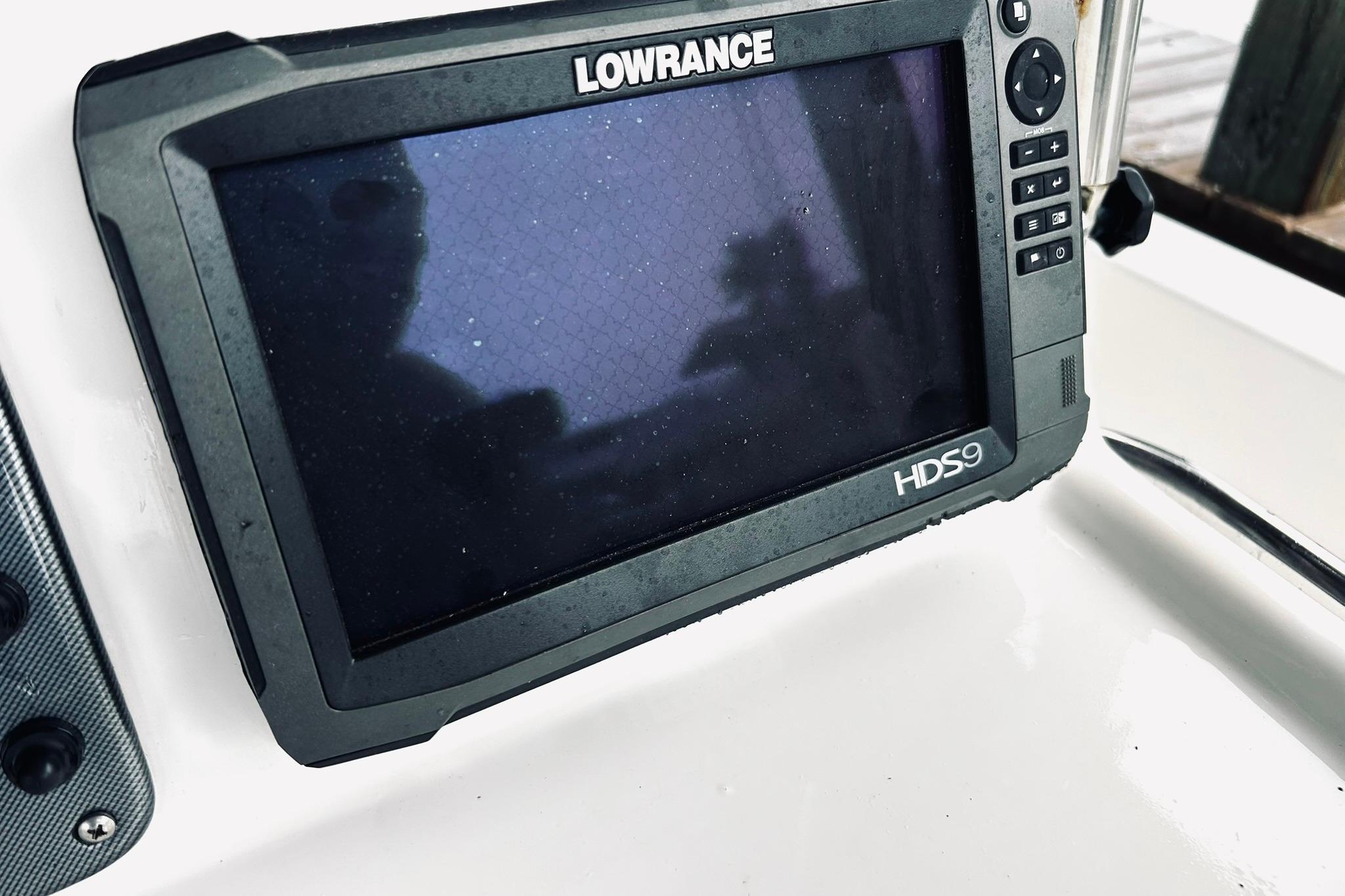 Lowrance HDS9 fishfinder on 2017 Blue Wave 2200 PureBay boat dashboard.