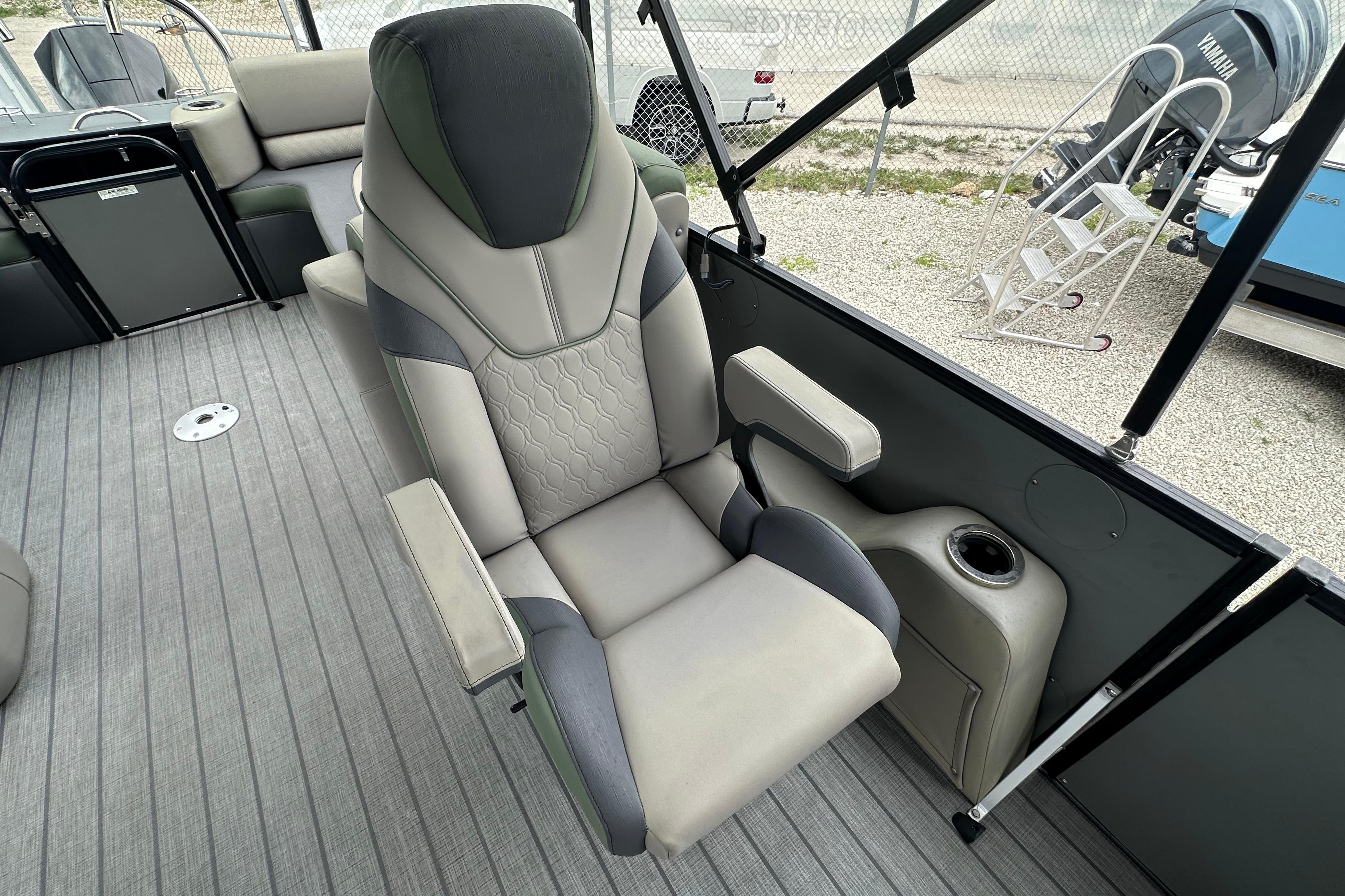 Luxurious seating on 2023 Avalon Catalina Quad Lounge boat, featuring modern design and comfort.