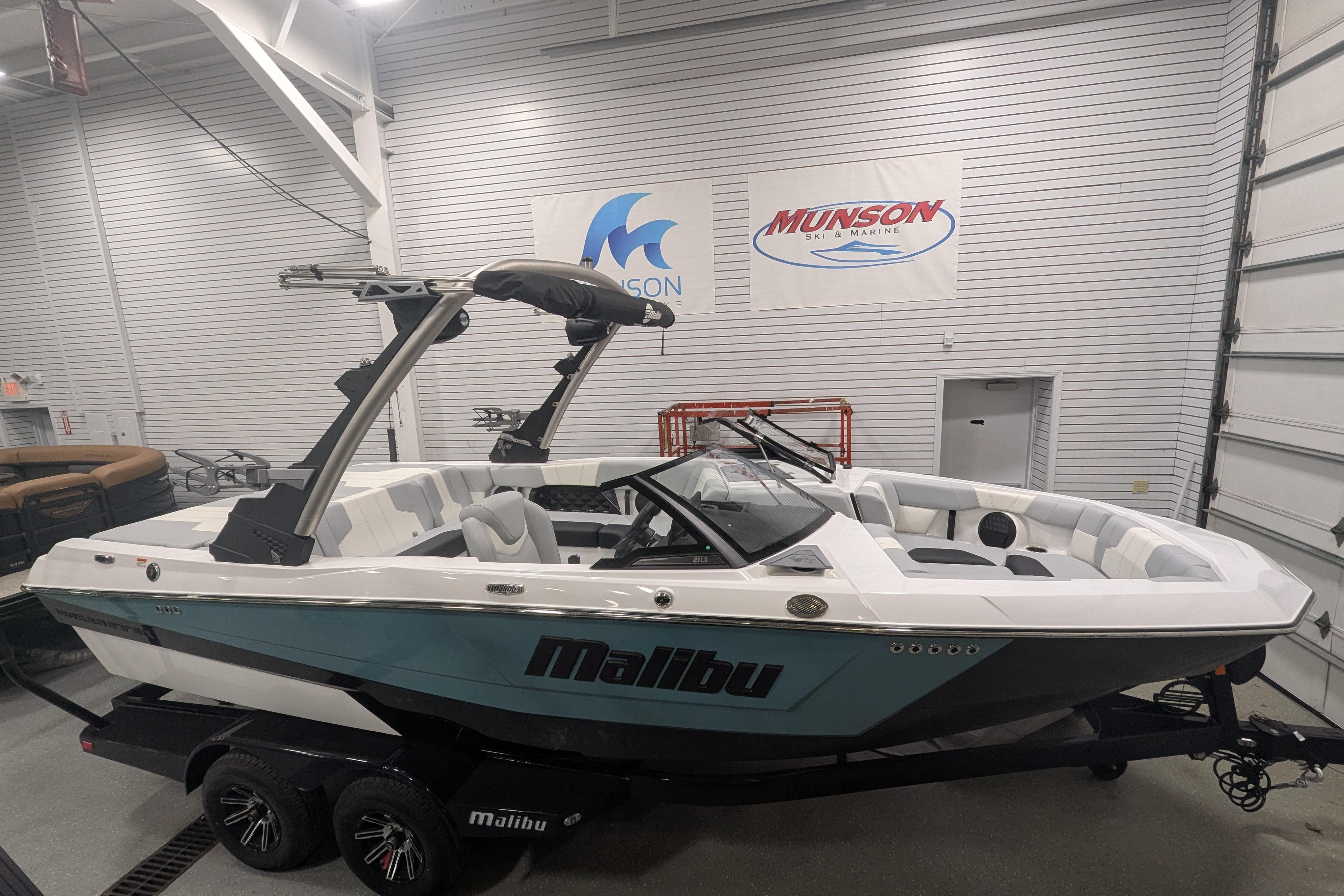 2025 Malibu Wakesetter 21 LX