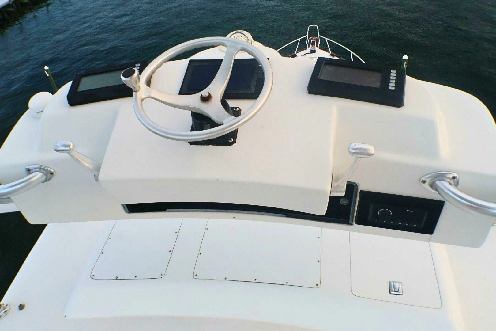 2001 Donzi 73 Sport Yacht - Image 62