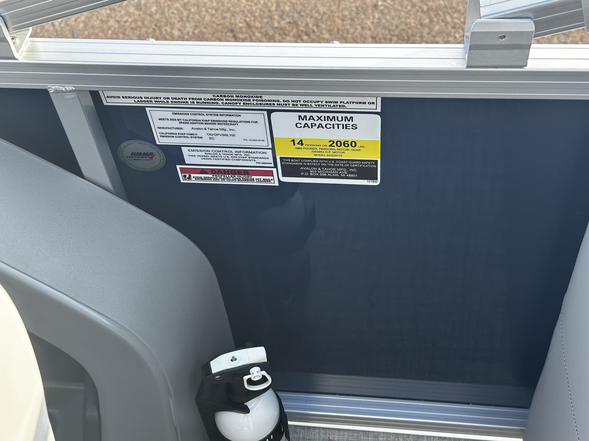 2026 Avalon LSZ 23 QUAD LOUNGER-TRITOON-175HP - 7