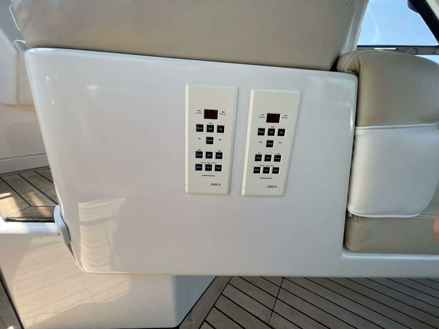 1998 Sea Ray 630 Super Sun Sport - Image 28