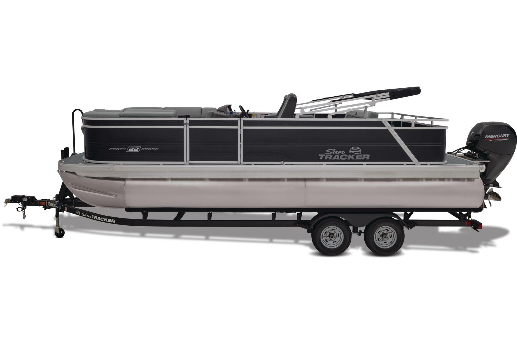 2026 Sun Tracker Party Barge 22 RF DLX - 12
