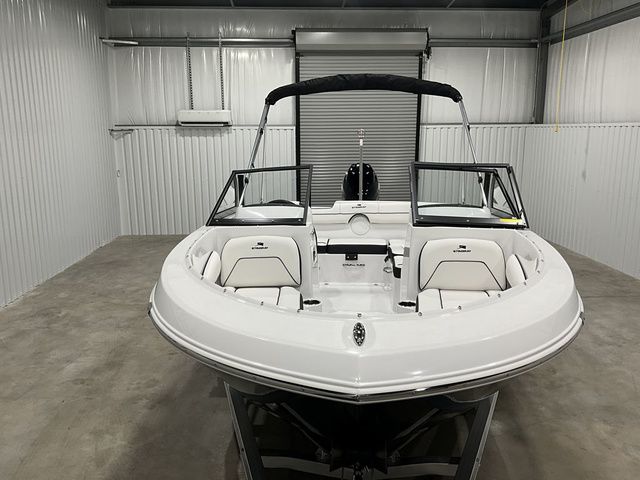 2026 Stingray 172 DC - 17