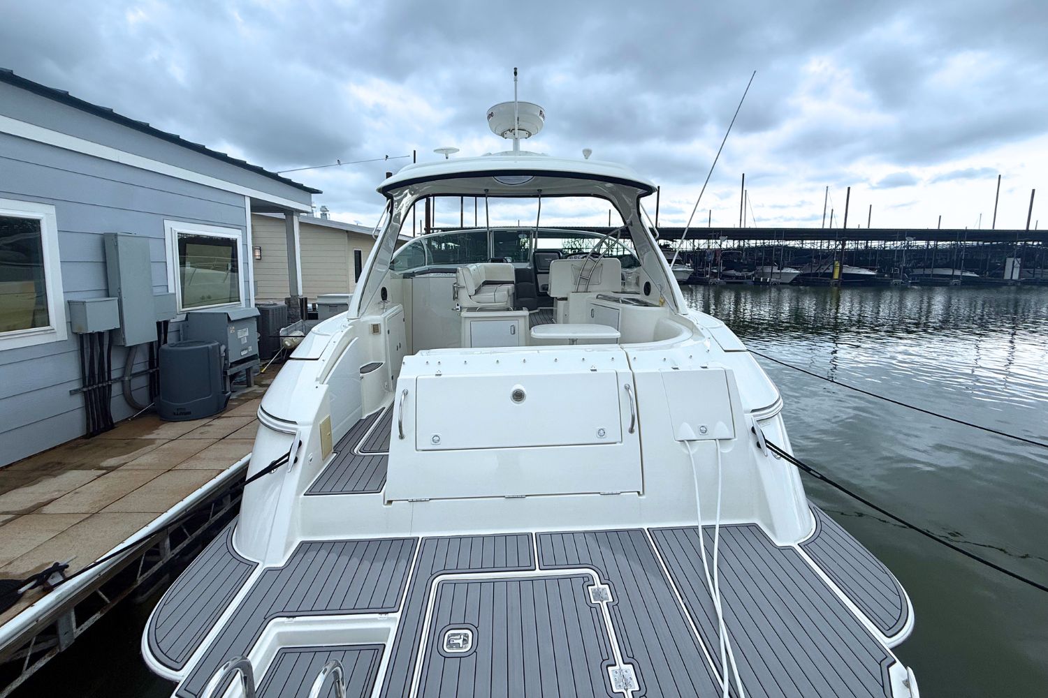 2007 Cruisers Yachts 420 Express - 4