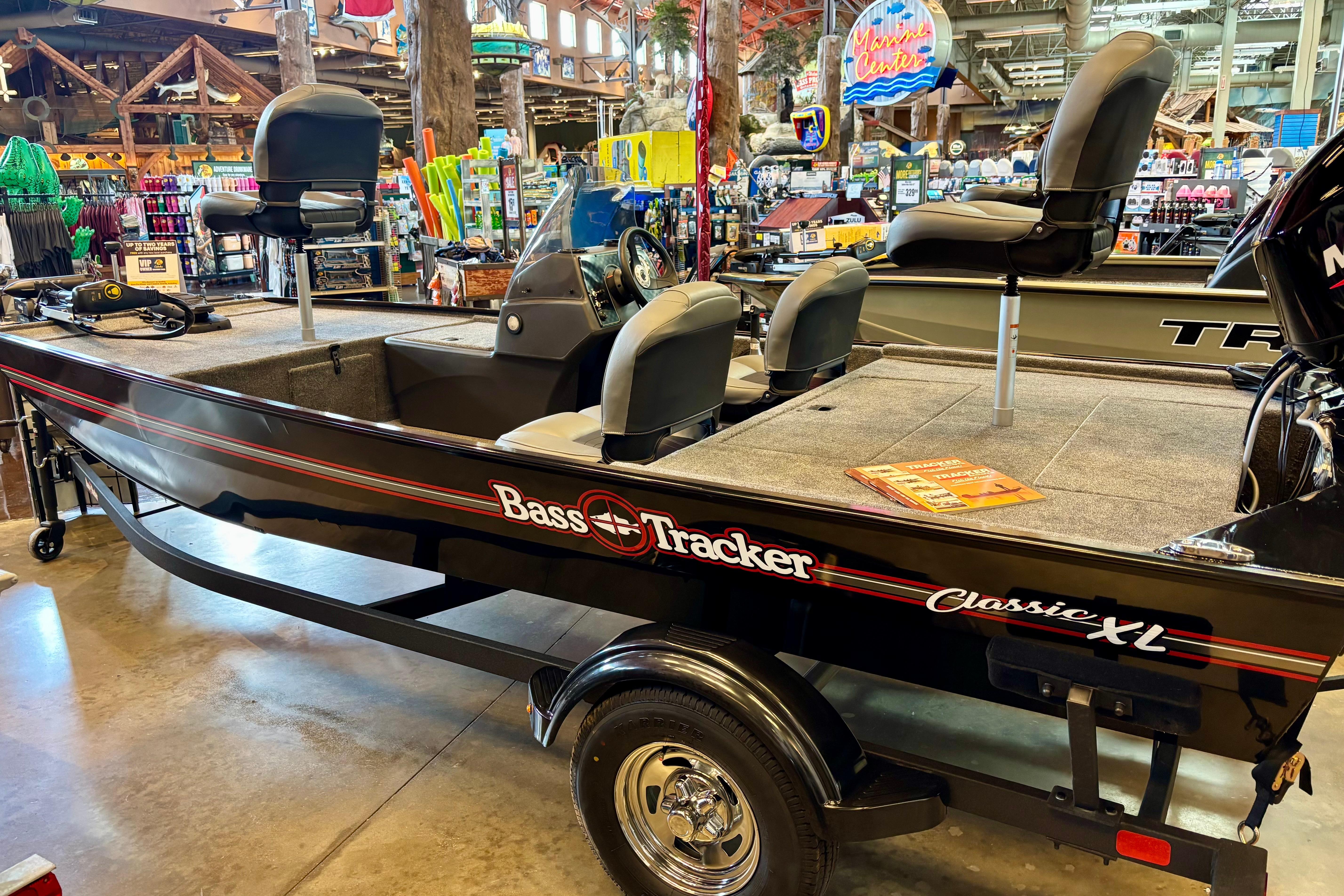 2026 Tracker Bass Tracker Classic XL