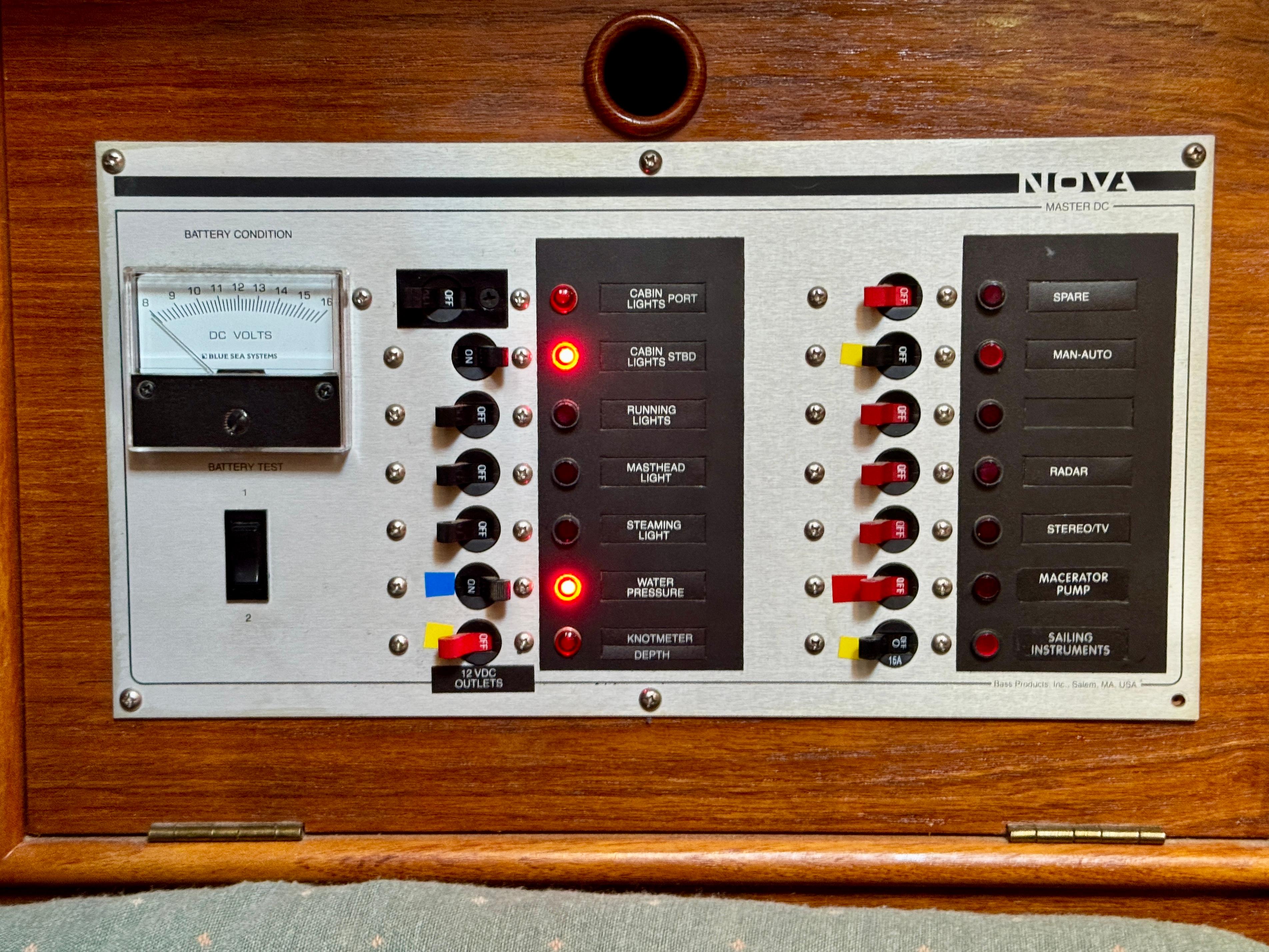 1989 Nonsuch 30 Ultra - 91