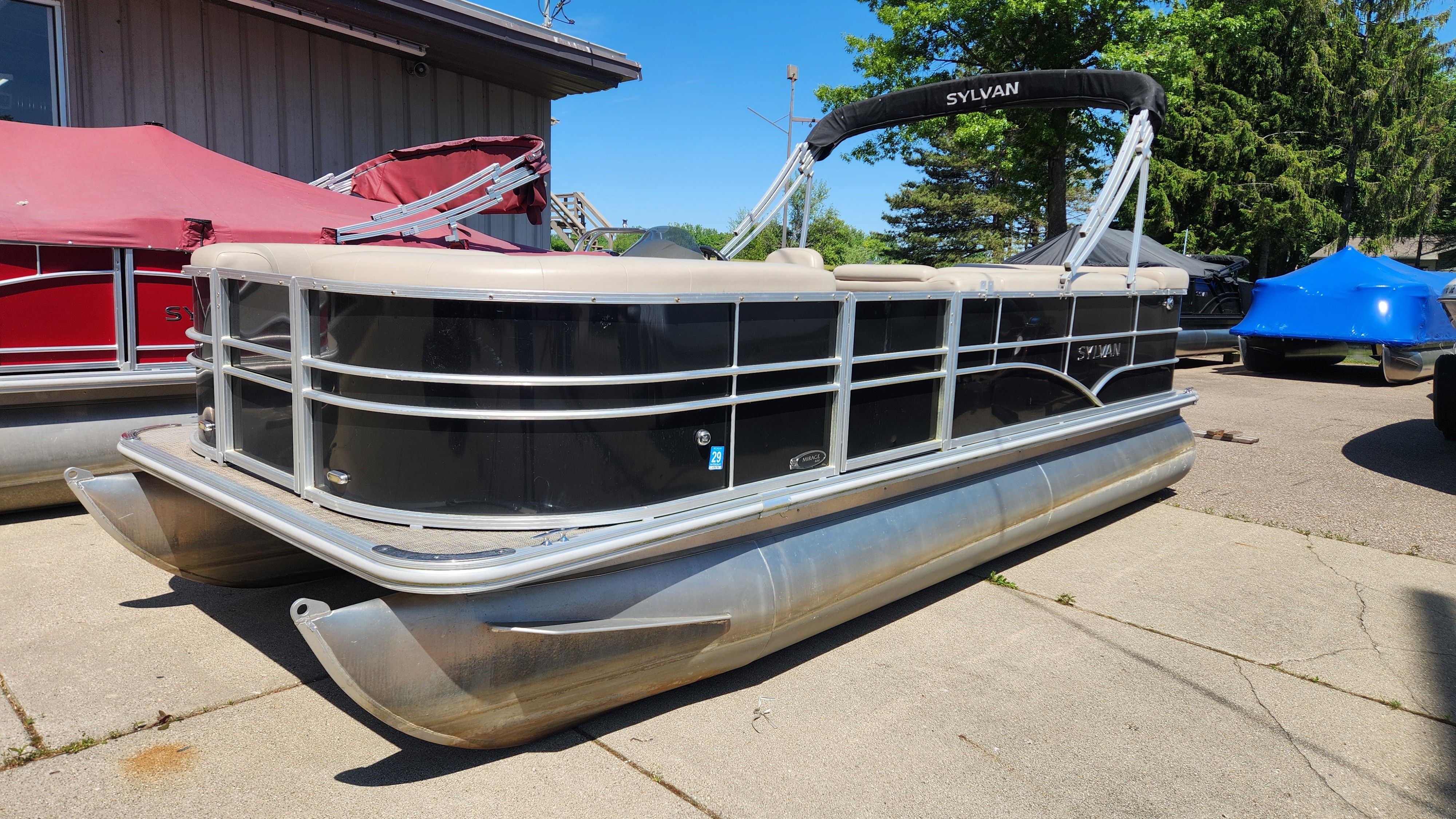 2016 Sylvan 820 Mirage