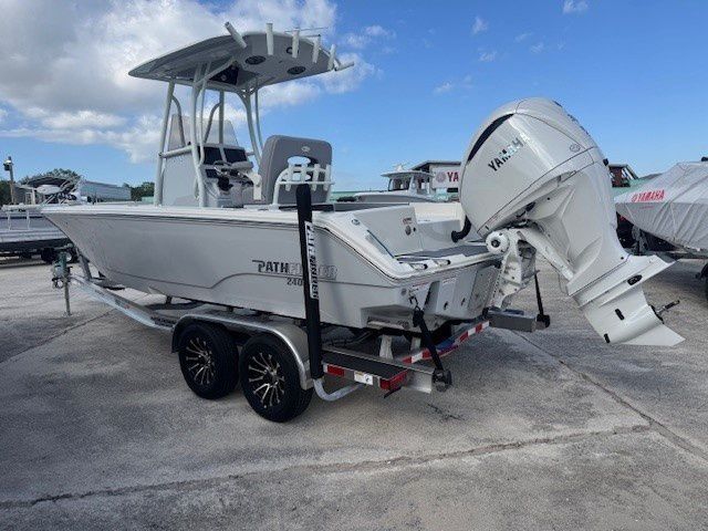 2026 Pathfinder 2400 TRS - 65