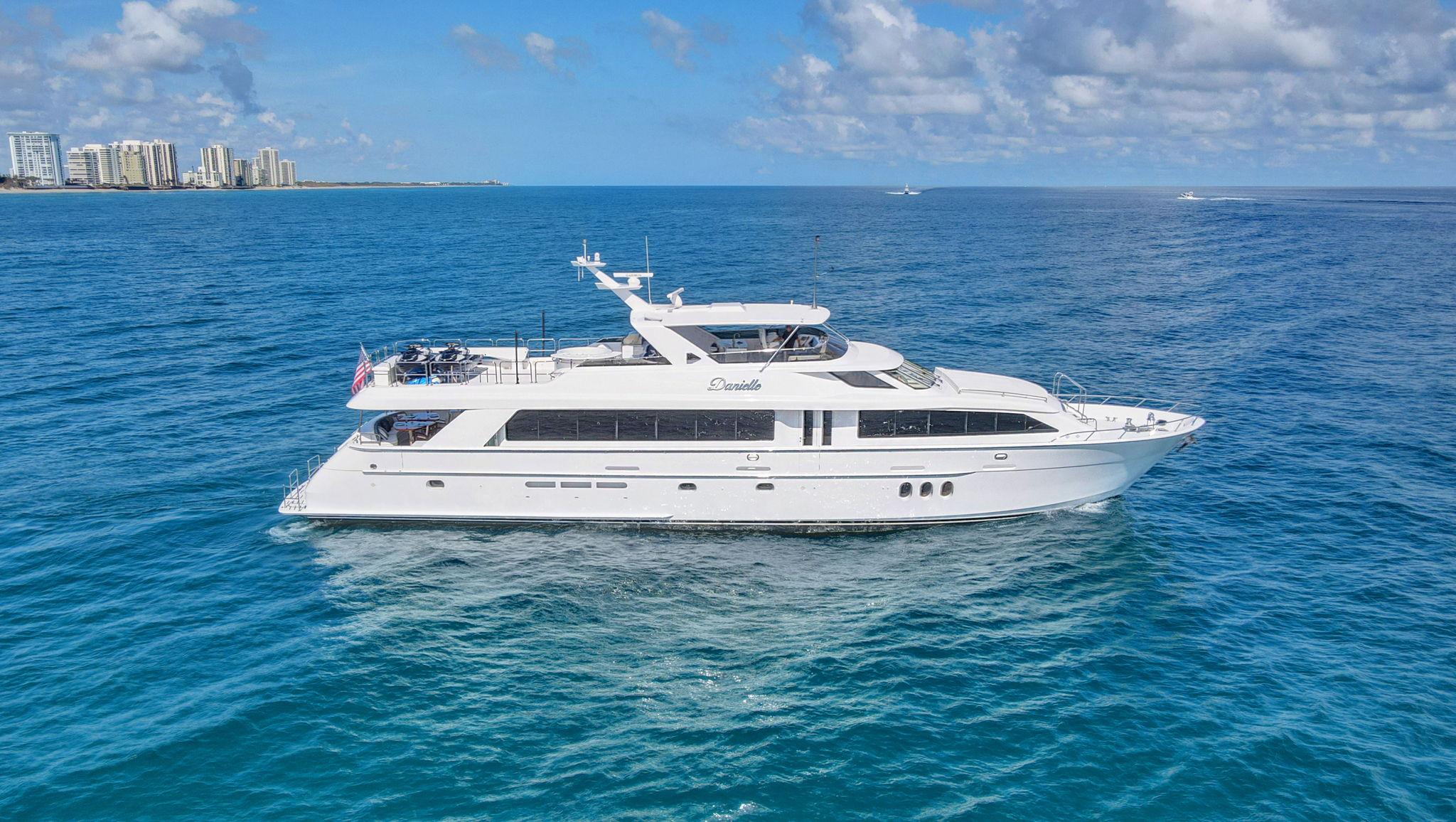 2005 Hatteras 100 Raised Pilothouse