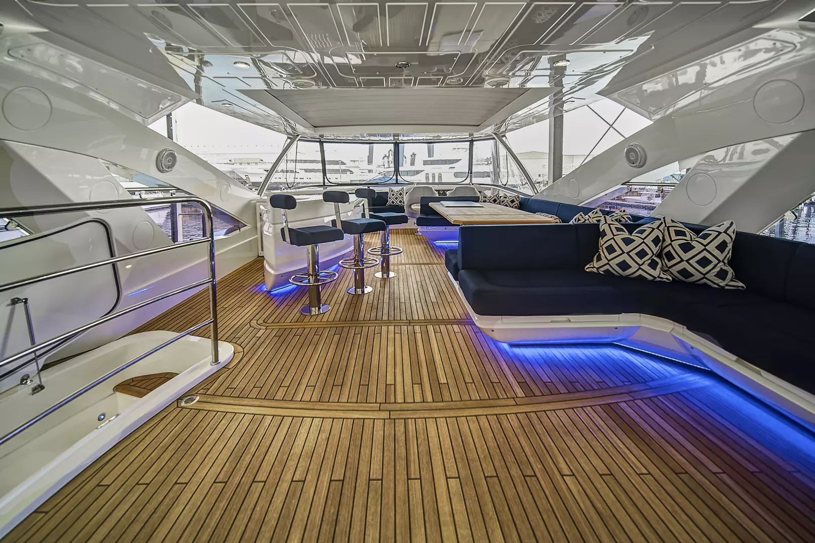 2019 Sunseeker 86 Yacht - Image 17
