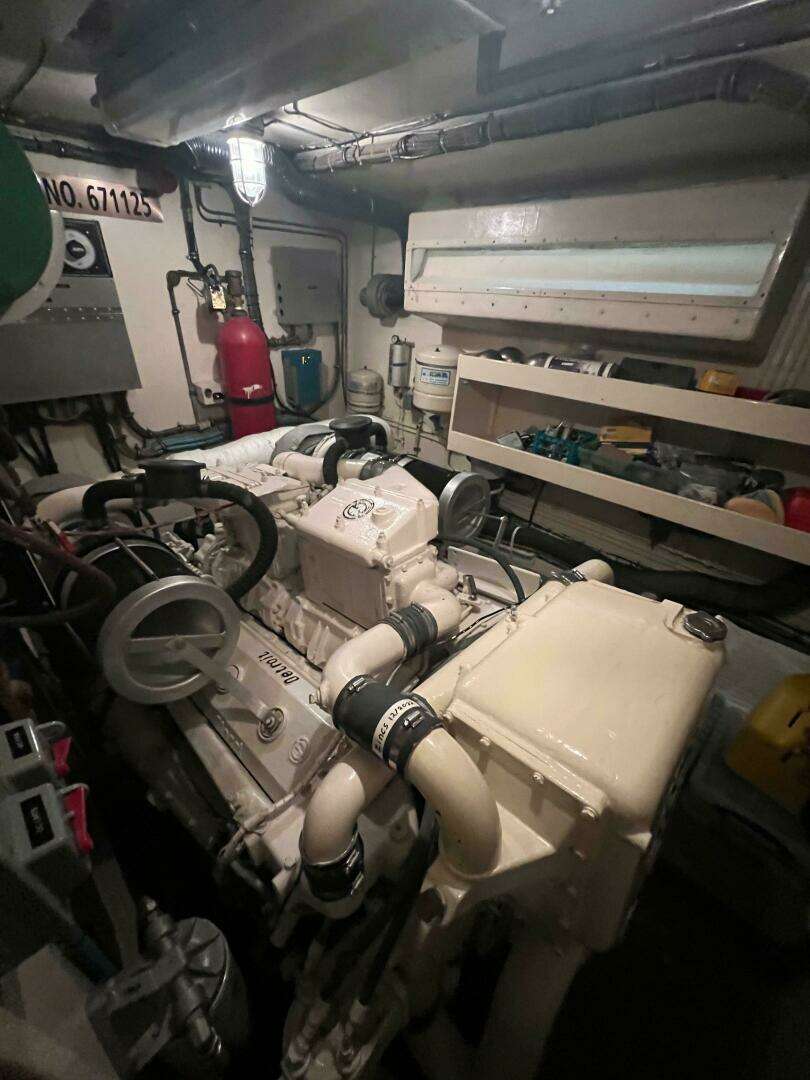 1984 Hatteras 61 CPMY - Image 87