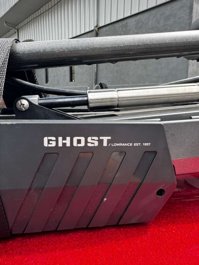 Lowrance Ghost trolling motor on Nitro Z21 XL Pro 2022.
