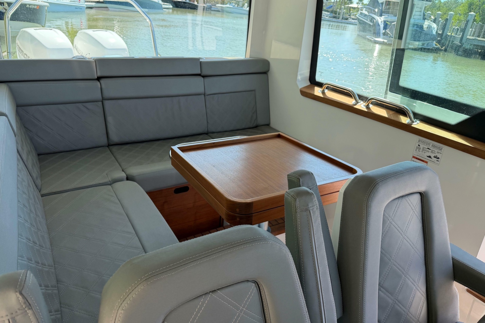 2018 Axopar 37 Cabin - Image 18