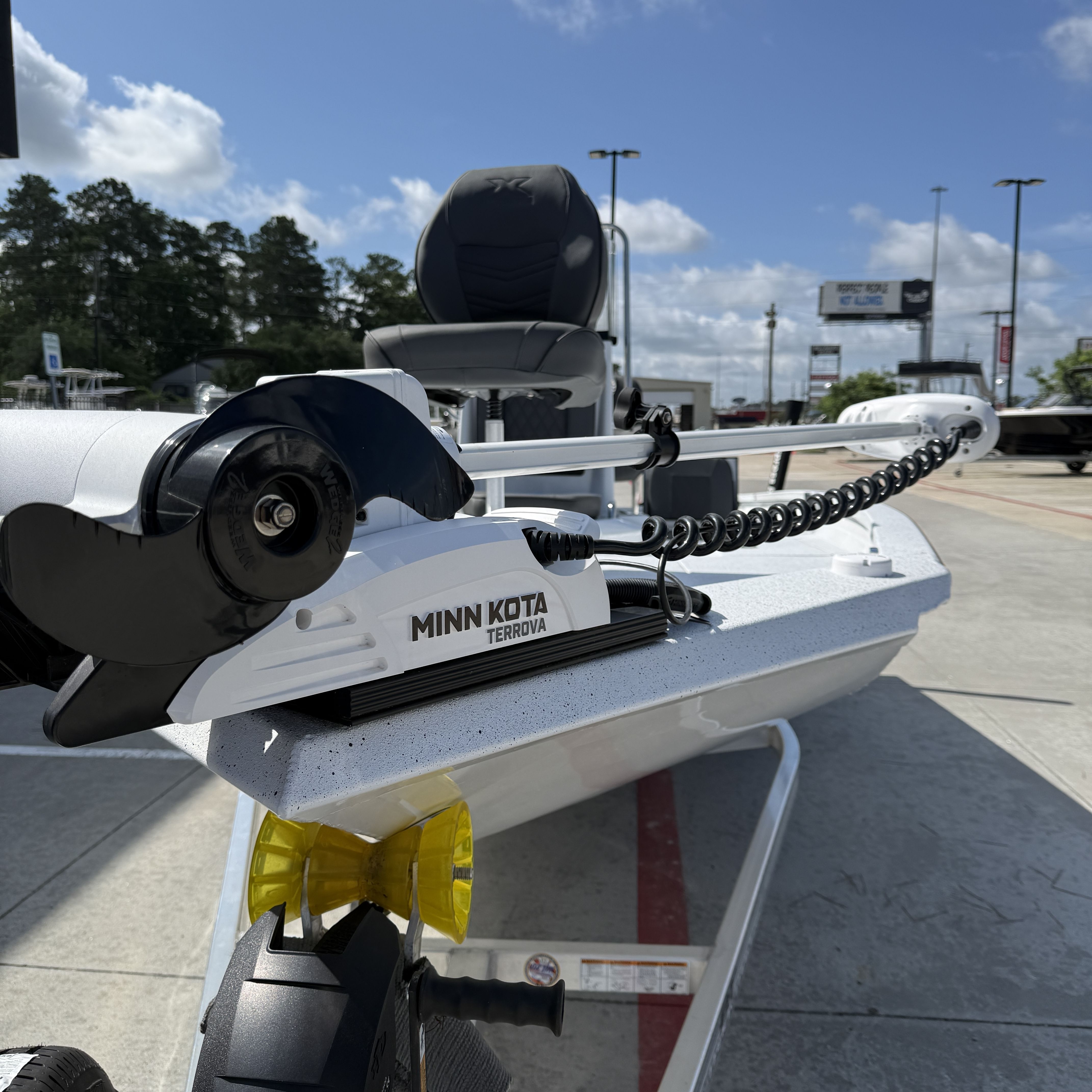 2026 Xpress H20B Bay - 7