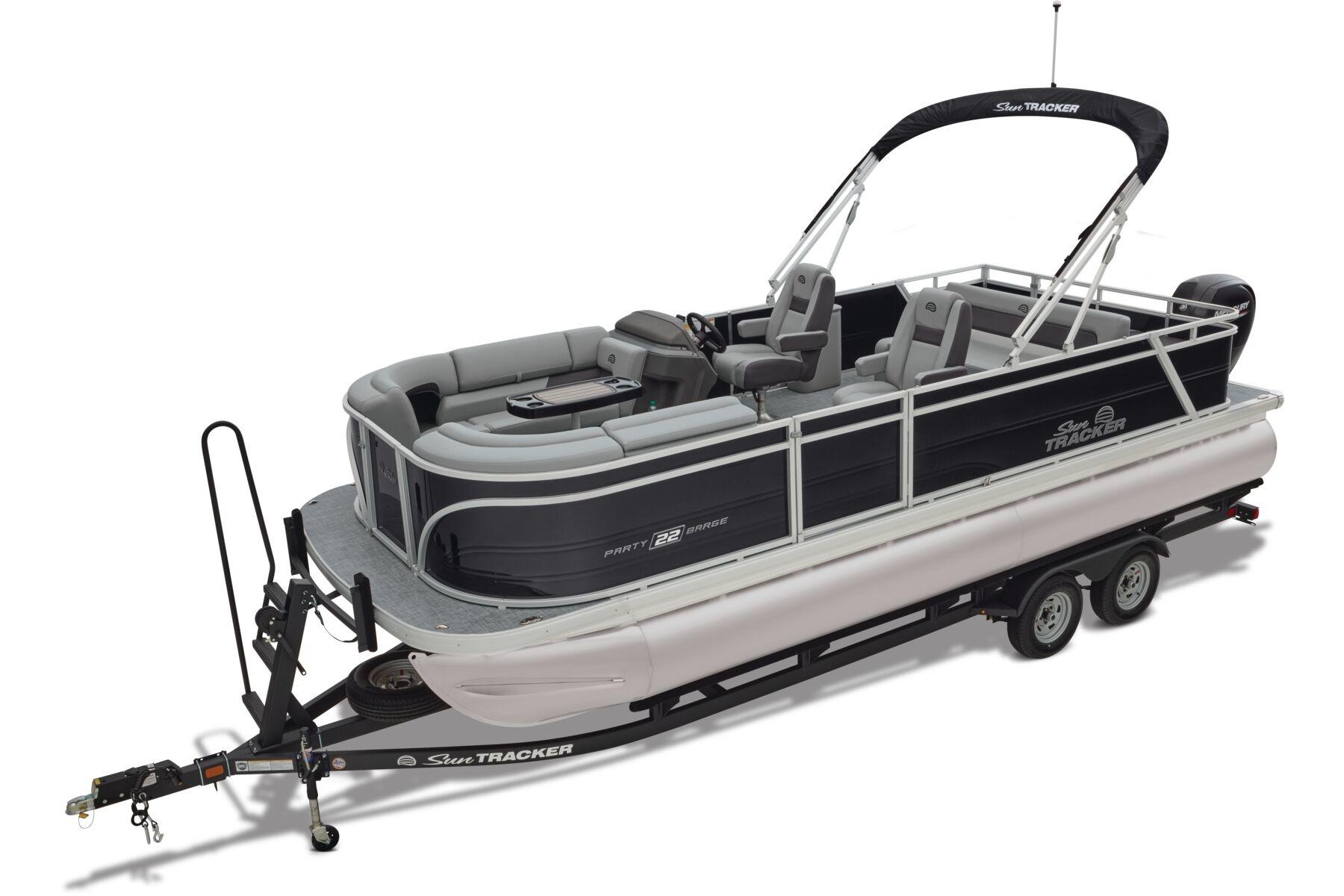 2026 Sun Tracker Party Barge 22 RF DLX - 5