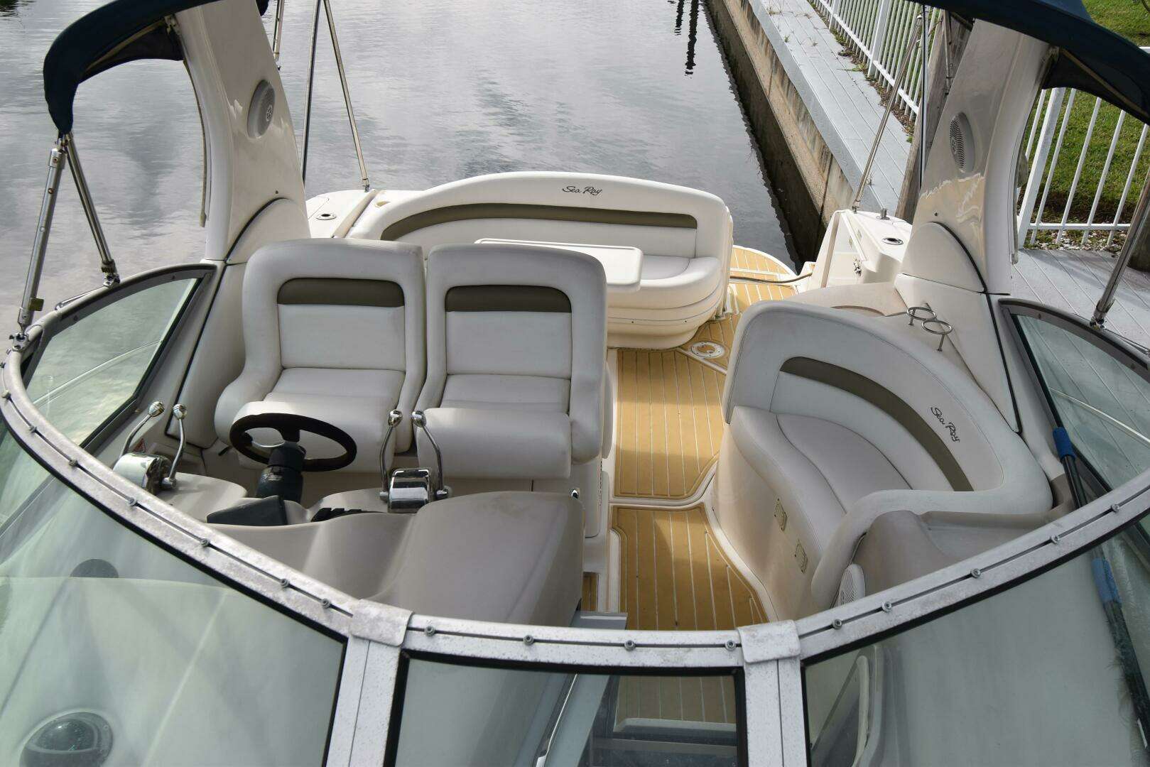 2006 Sea Ray 320 Sundancer - Image 7