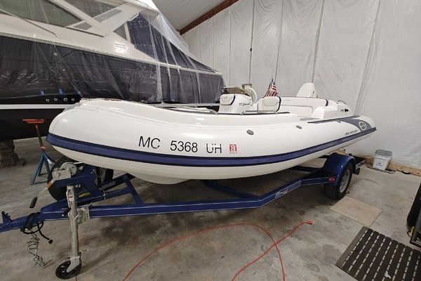 2019 Walker Bay Generation 525 DLX