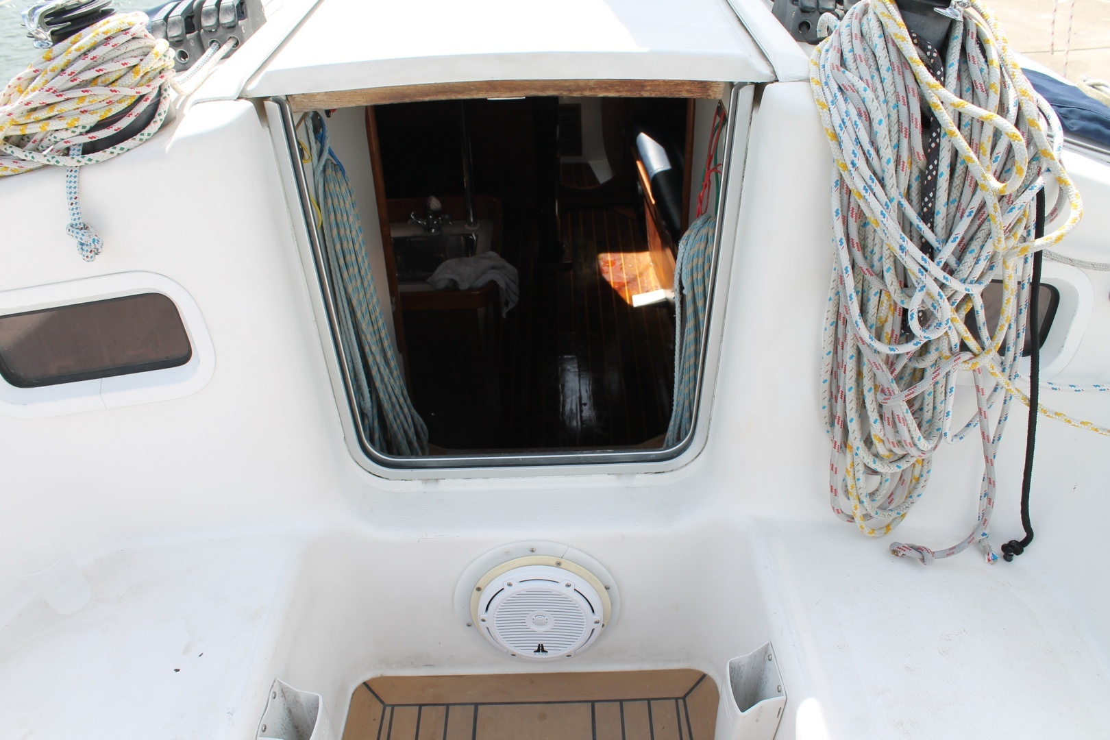 2004 J Boats J/109 Shoal - Image 20