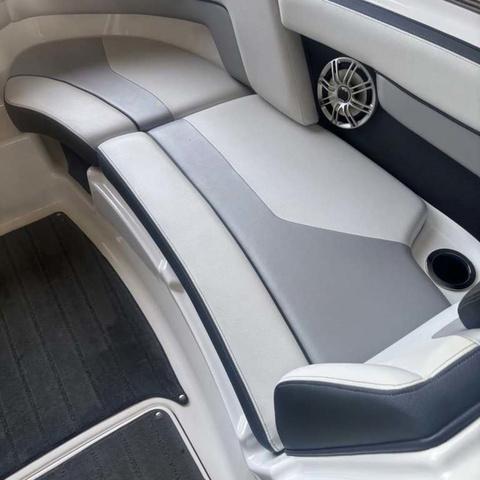 2015 Yamaha Boats 212X - 14