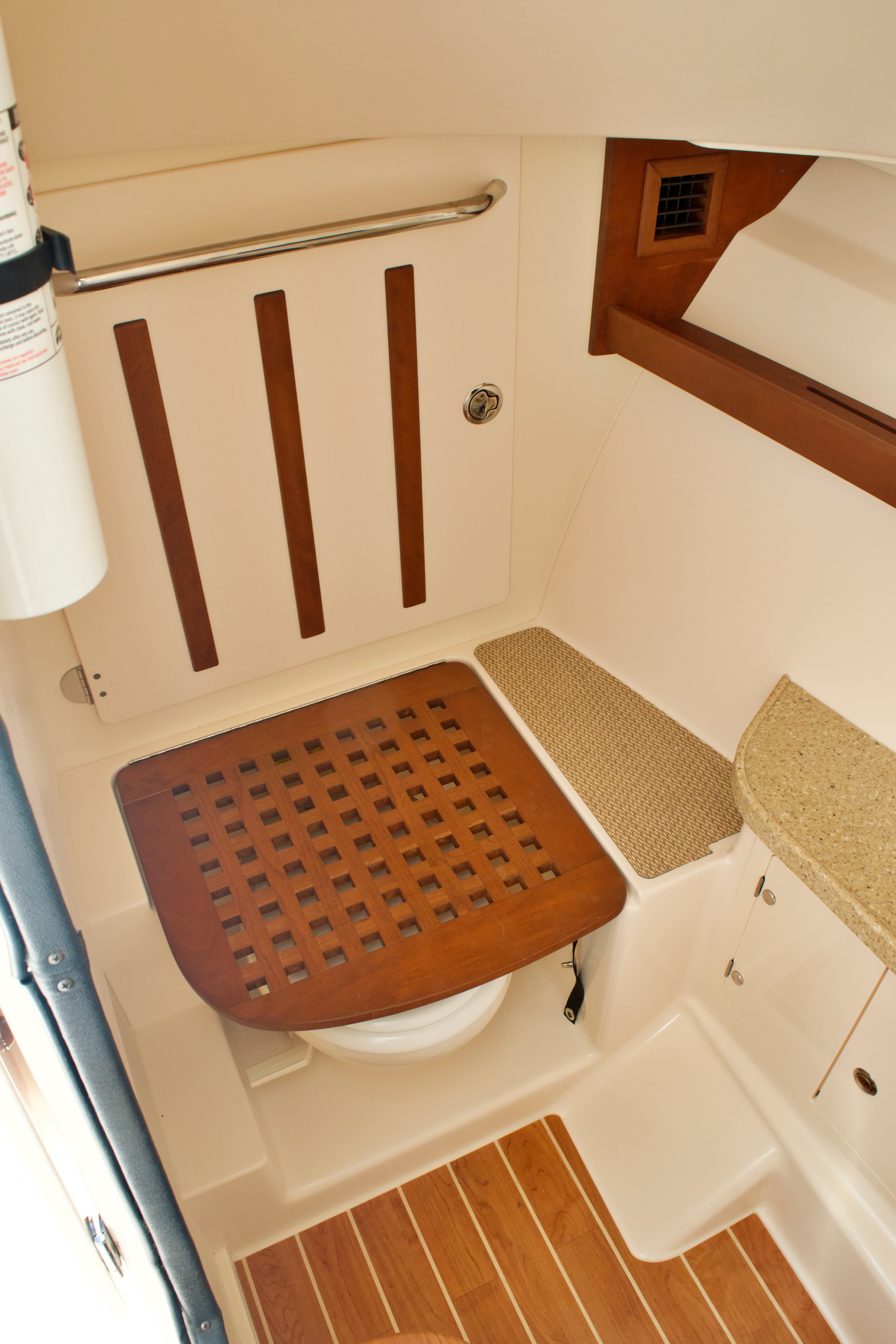 2013 GRADY-WHITE 335 FREEDOM - Image 73