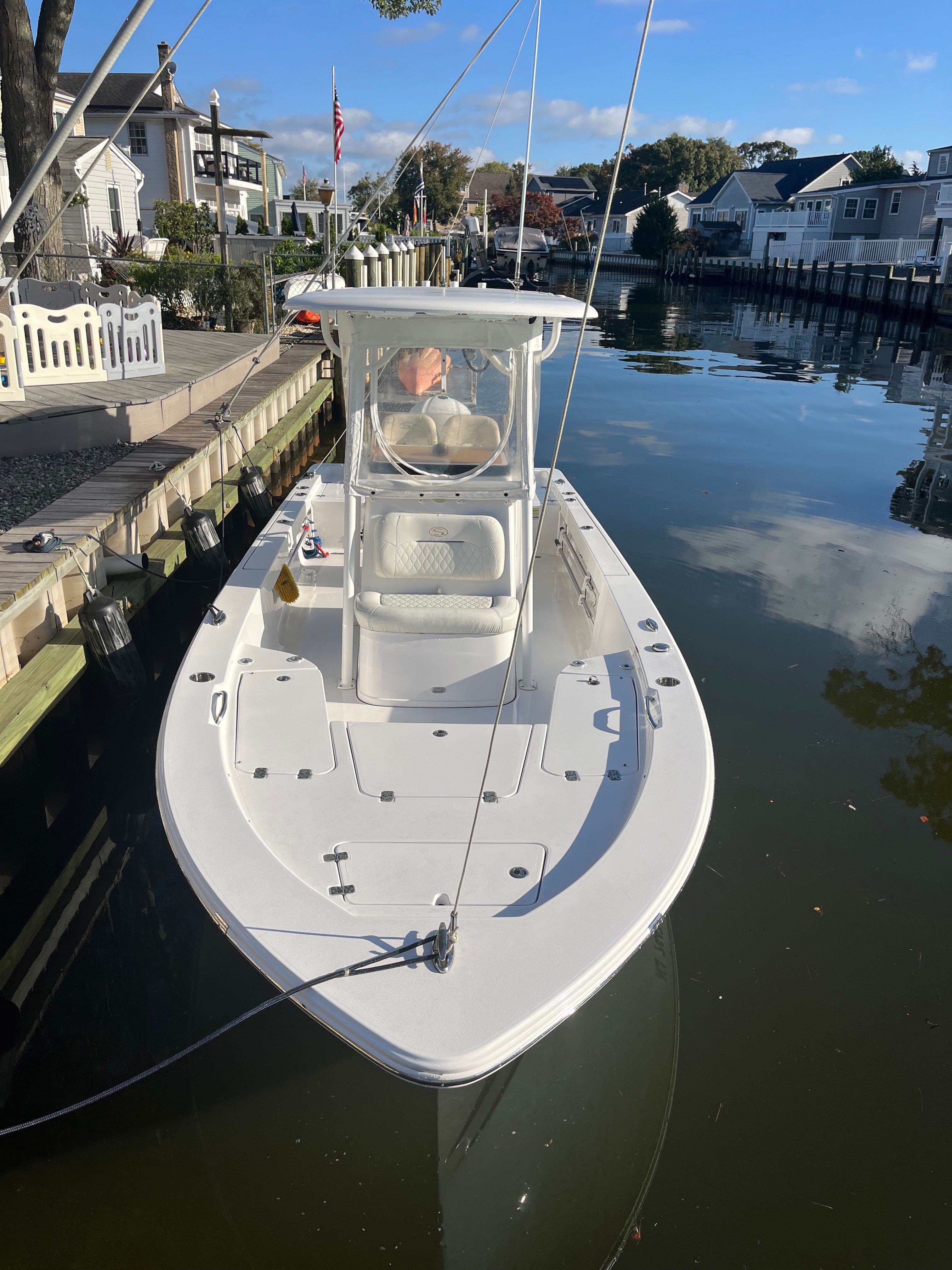 2018 Sportsman Masters 247 Bay Boat - 2