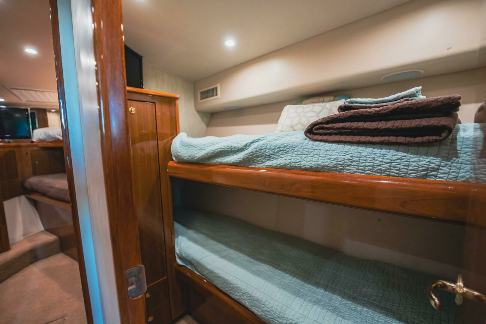 2005 Viking Convertible - Image 31