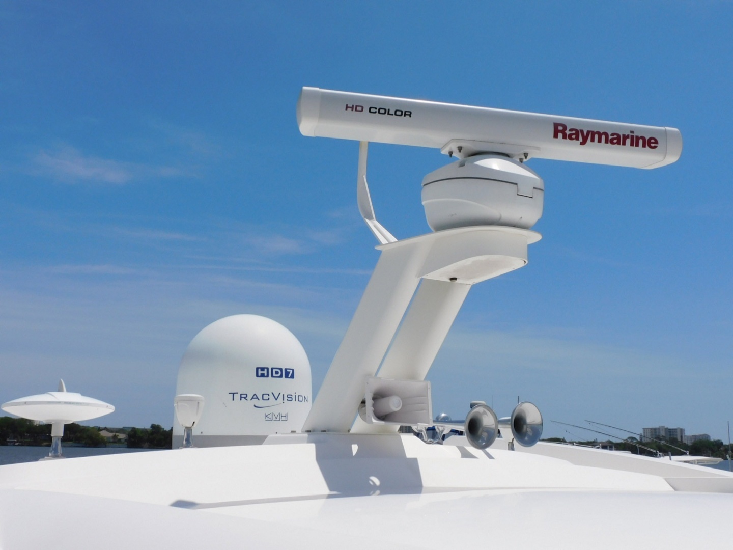 2019 Sea Ray 550L - Image 8