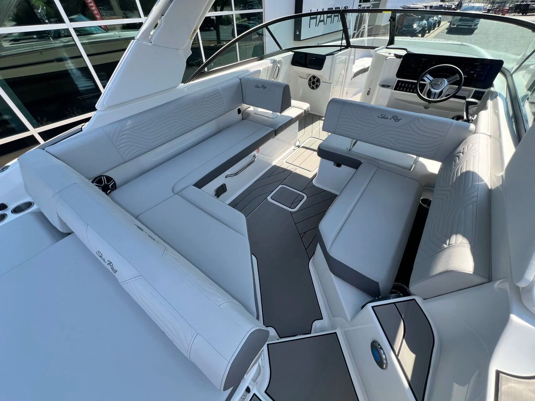 2026 Sea Ray SDX270 SURF - 18