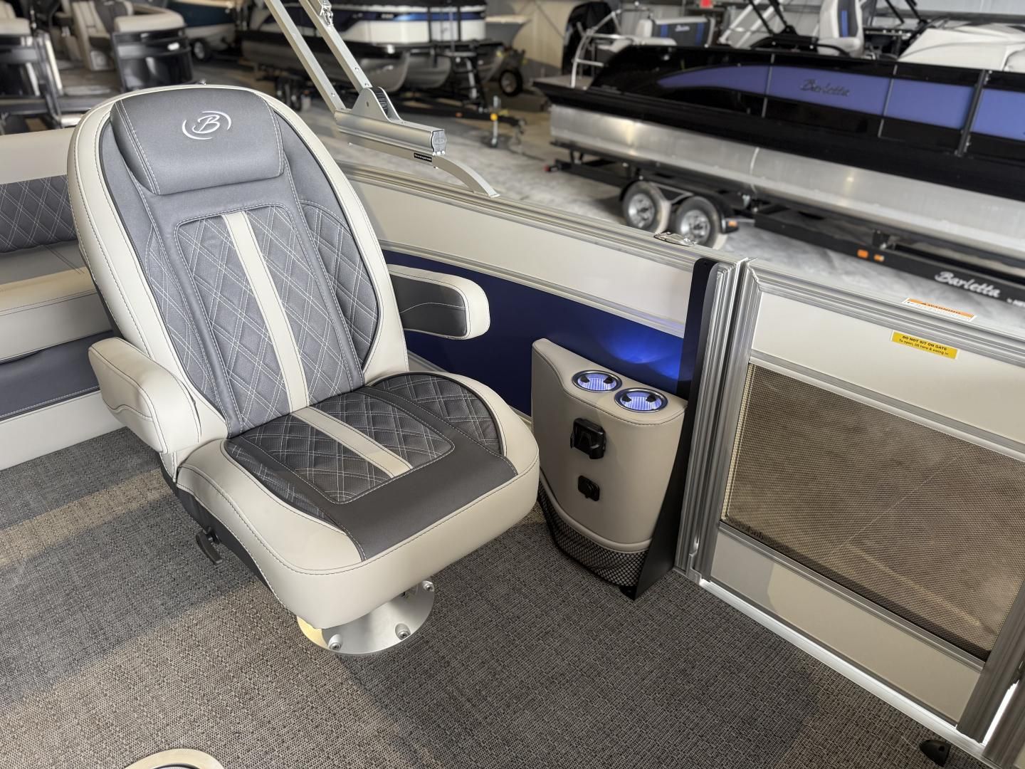 2025 Barletta Lusso L23UC - 22