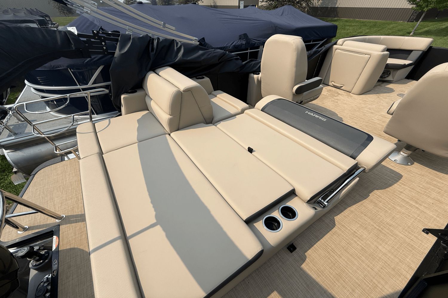 2024 Harris 210CX - 21