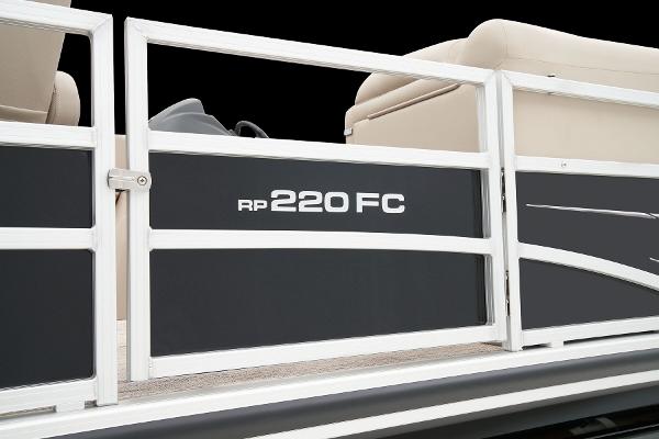 2024 Ranger Reata 220FC - 15