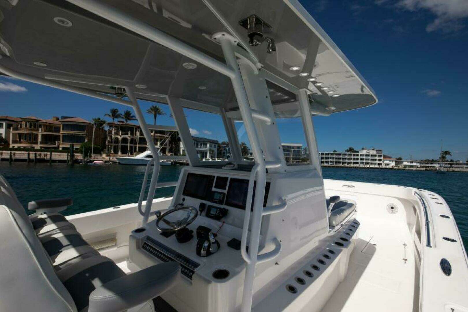 2021 Invincible 35 Catamaran - Image 10
