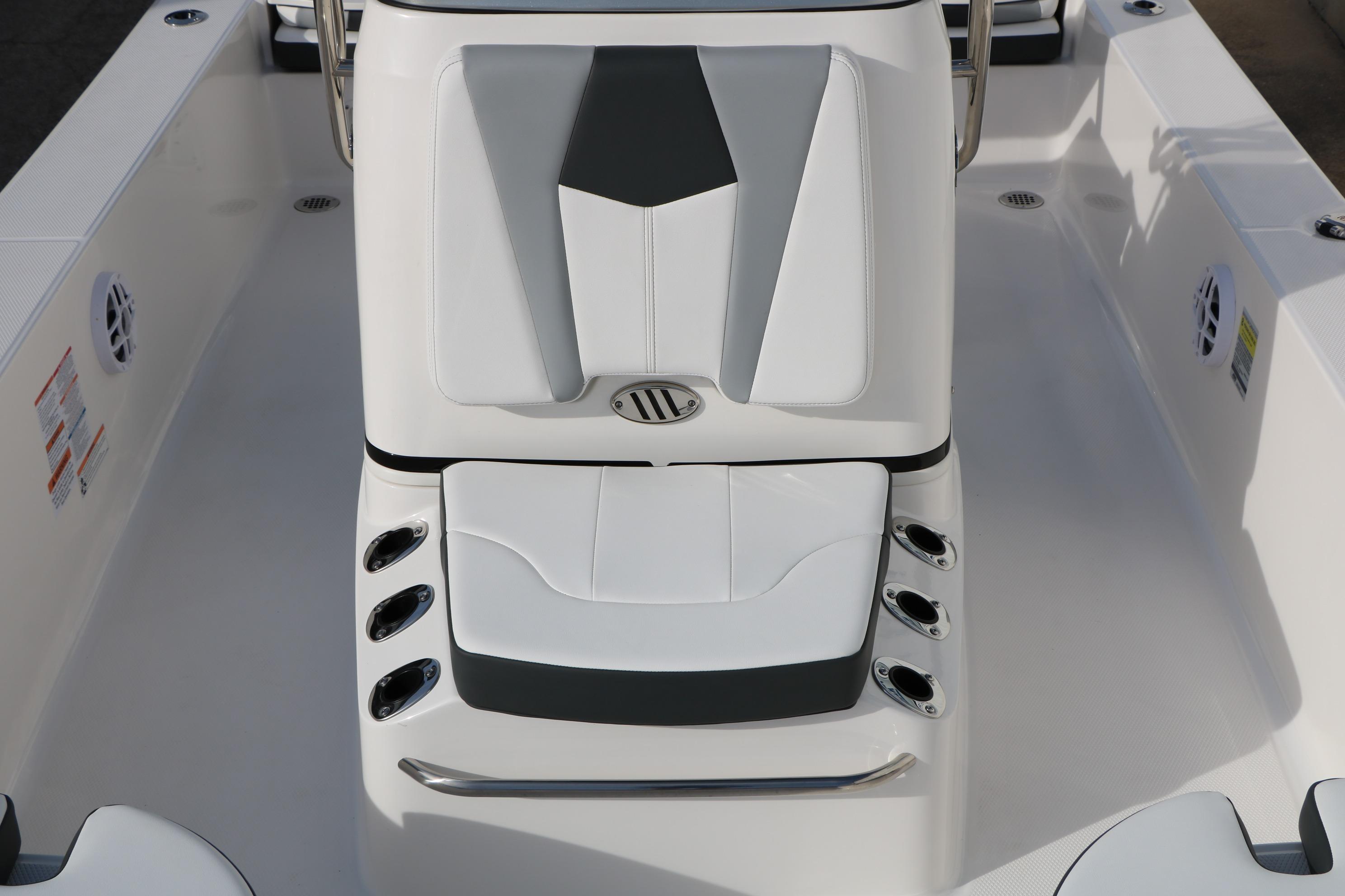2026 Robalo 206 Cayman boat interior with sleek seating and cup holders.