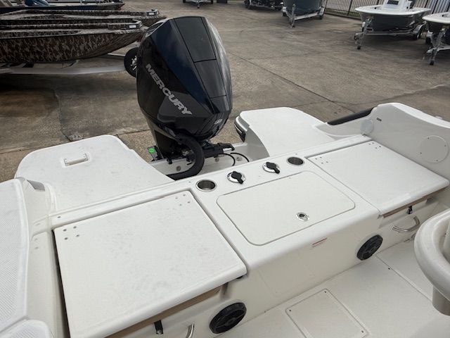 2026 Bayliner Trophy T22CC - 8