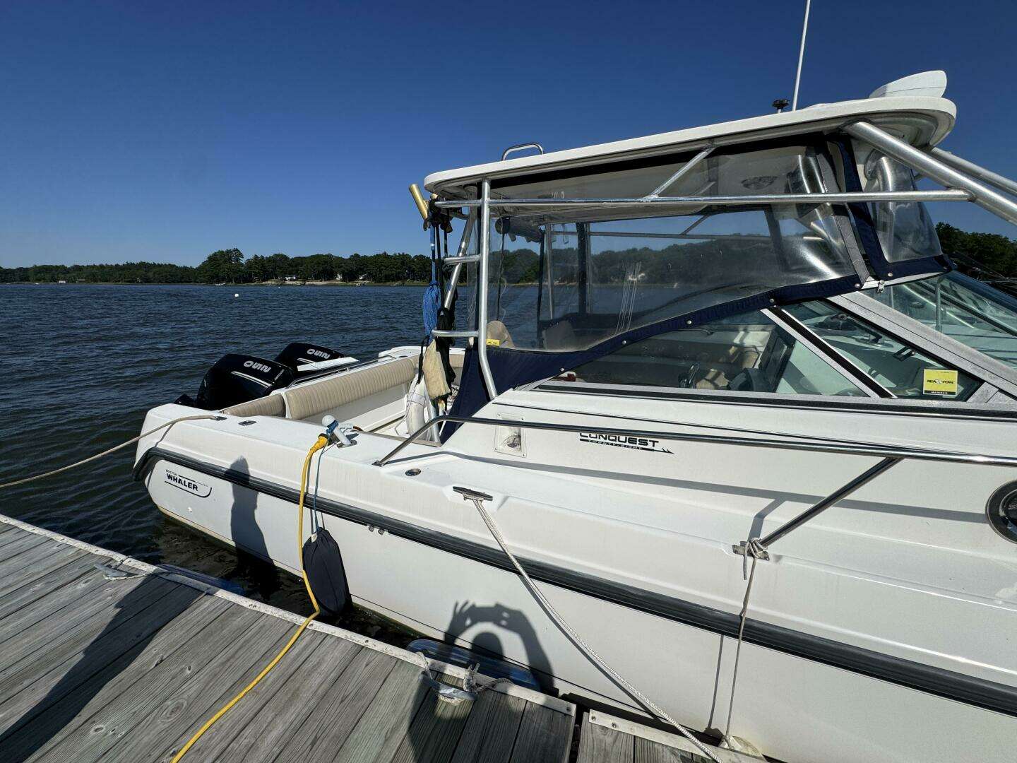 1999 Boston Whaler 28 Conquest - Image 9